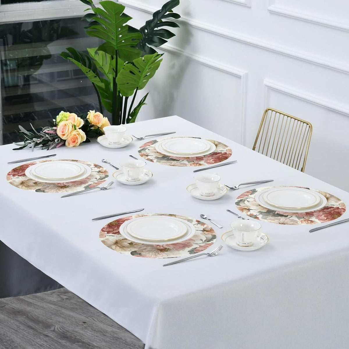 xmyzcd Round Placemats Set of 4, Vintage Floral Pattern in Pastel Pinkish and Peach Place Mats Washable Table Mats for Kitchen Dining Table Heat Insulation 15.4 Inch
