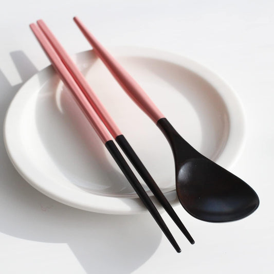Korea Traditional Reusable Lacquer Wooden Chopsticks & Spoon Set, 2 Pair (Pink)