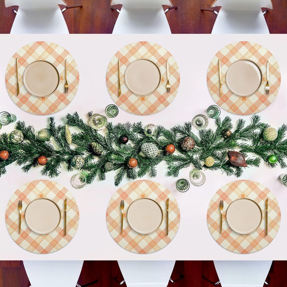 Peach Plaid with Flowers Pattern PVC Non-Slip Heat Resistant Place mats Washable Round Dining Table mats Set, 1 Pack