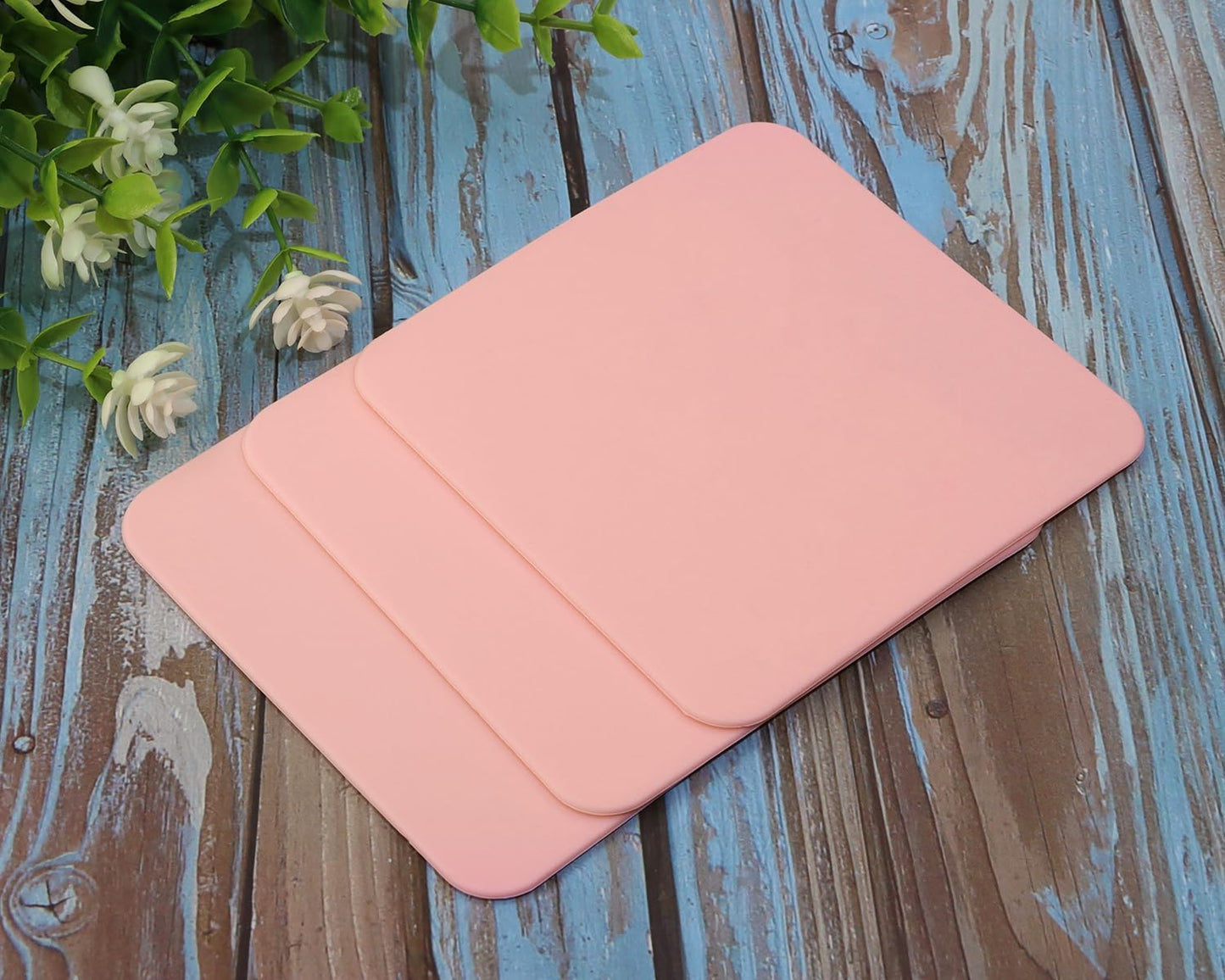 Mini Skater 3pcs Bar Coasters 10x10x0.2CM Square Silicone Coasters for Drinks Beverage Coffee Table Tea Coaster (Pink)