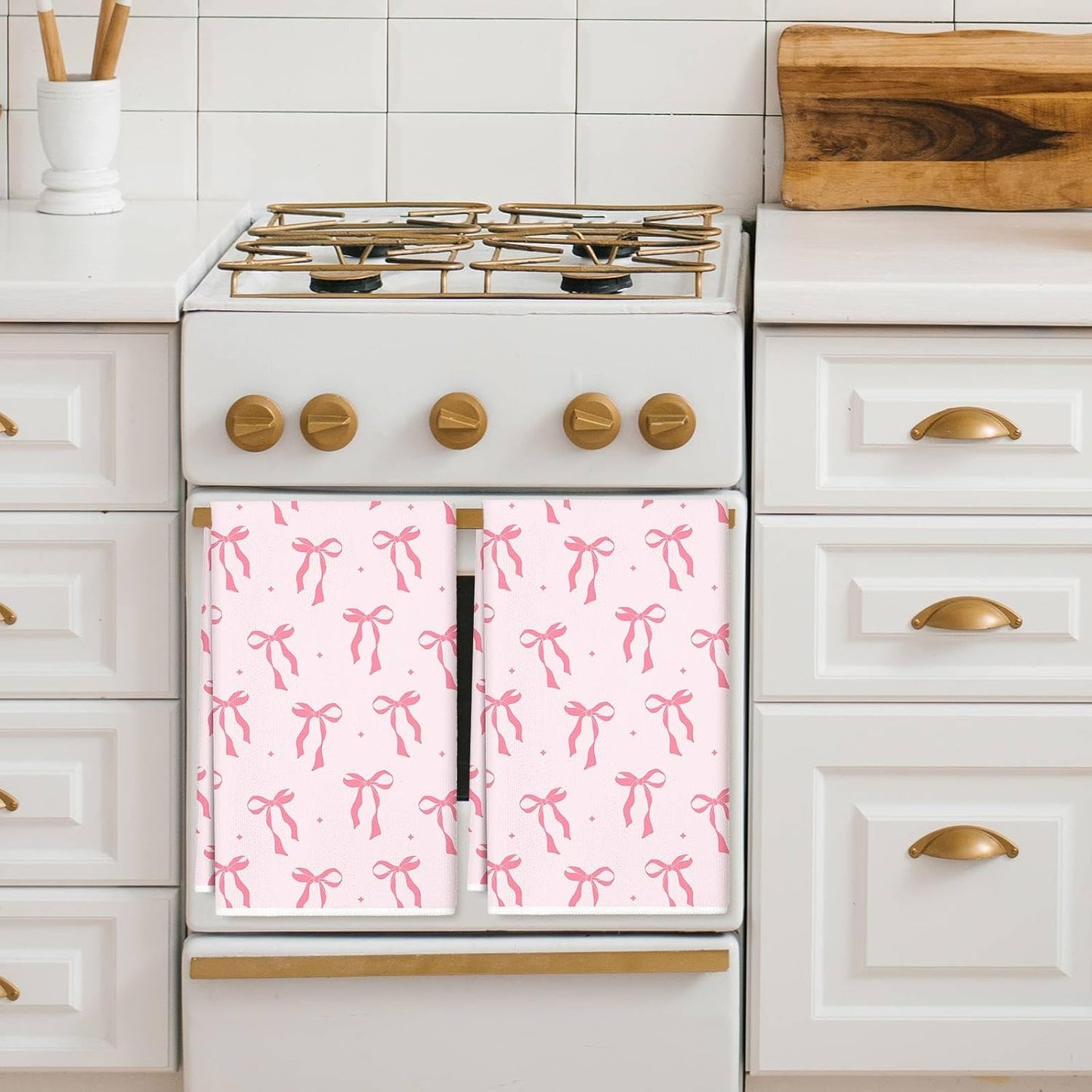 JarThenaAMCS Pink Bow Kitchen Towel Cute Bowknot Dish Towel 18 x 28 Inch Hand Drying Tea Towel for Valentine's Day Bathroom Decor Cooking Baking Party Supplies, 2 Pcs