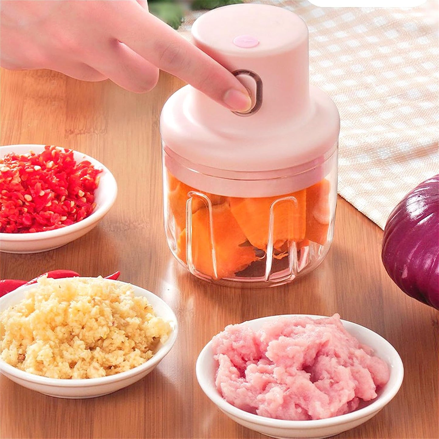 Electric Garlic Chopper, Pink USB Charging Wireless Food Mini Portable Veggie Garlic Grinder Masher Onion Cordless Blender Processor Crusher for Ginger, Chili, Fruit, Meat, Spices, Beans, etc (250ml)