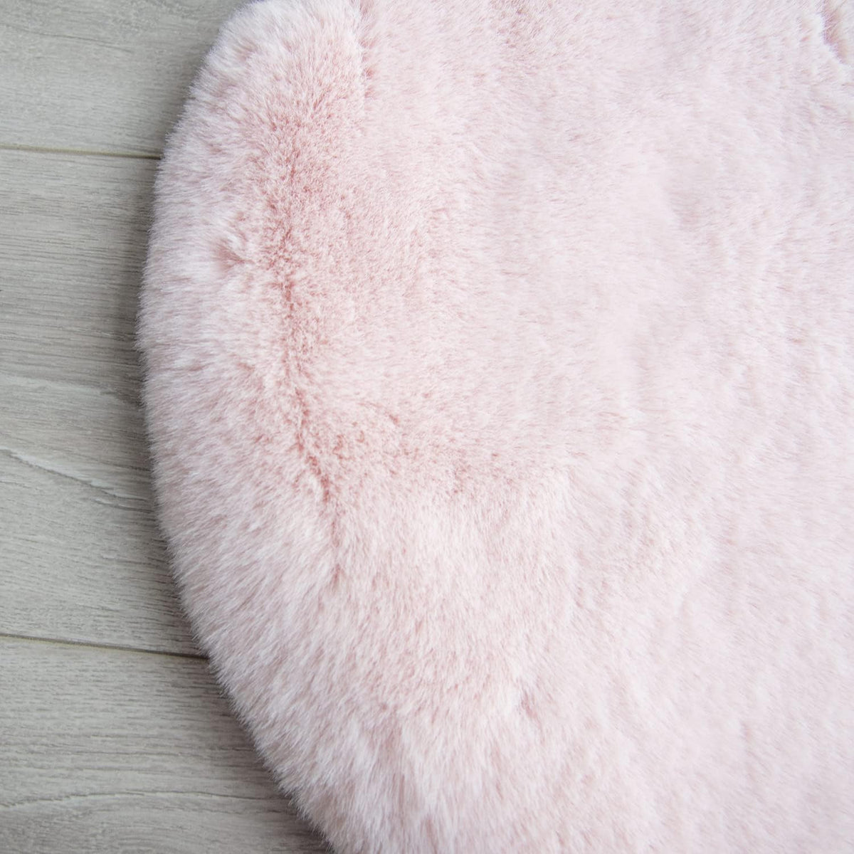 Pink Fuzzy Faux Washable Fluffy Fur Area Rugs for Living Room Cute Small Furry Rugs for Bedroom Kids Rug 2x3 Rug Girls Nursery Rug Rectange Rugs