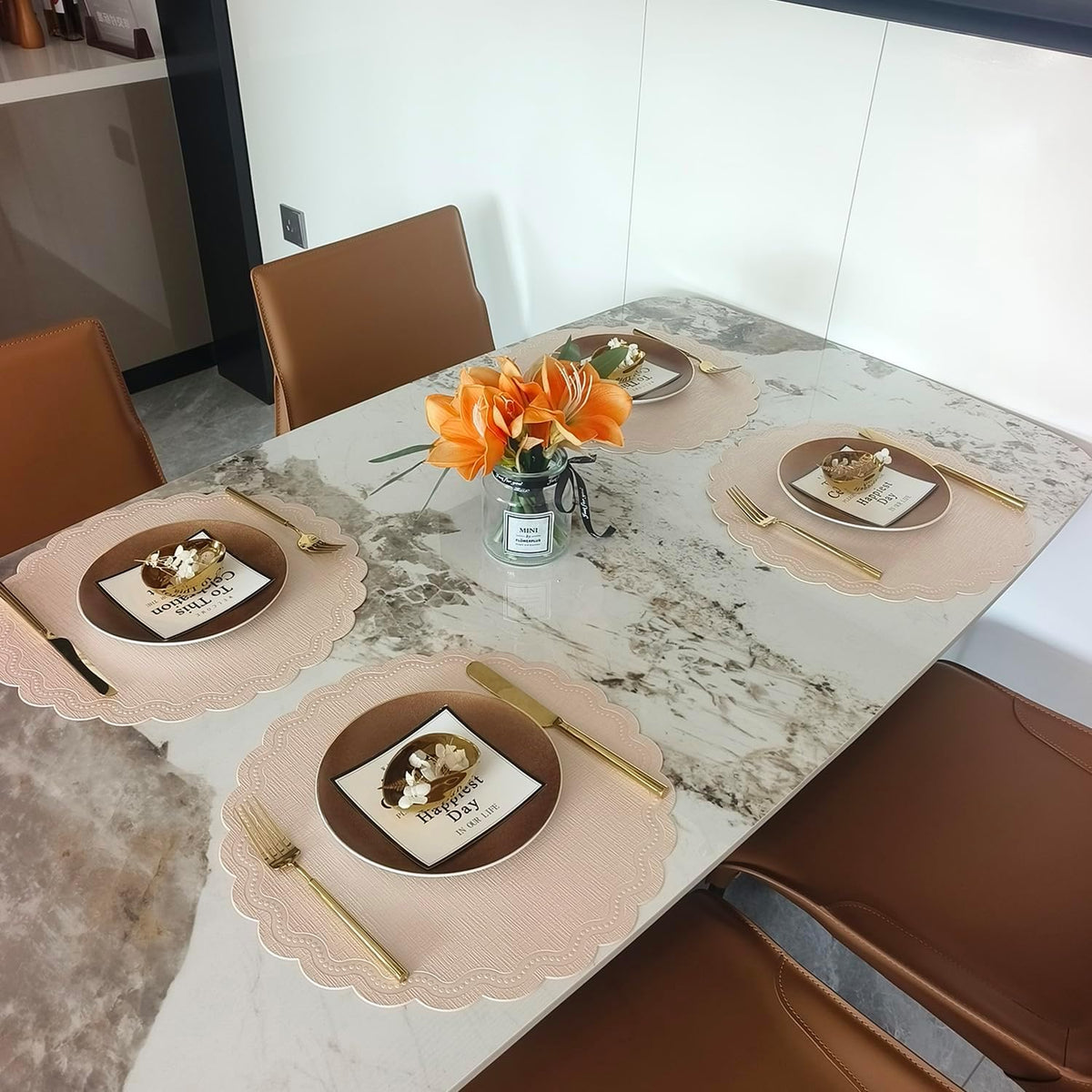 Round Placemats Set of 6, 15 Inch Scalloped PU Faux Leather Easy Wipe Kitchen Dining Mats (Nude Pink Gold)