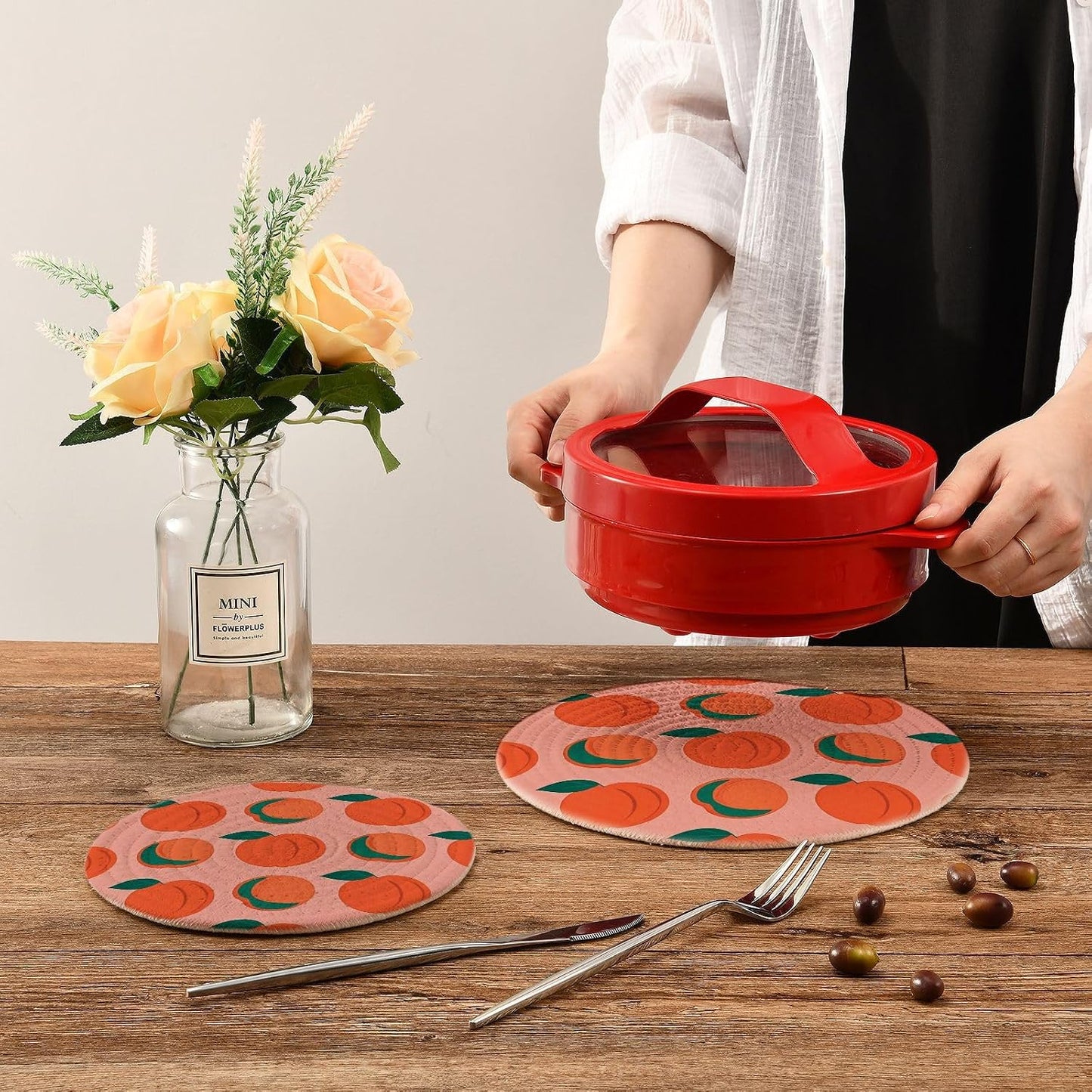 Trivets Peach Pattern Pot Holders Set of 2 Cotton Braided Hot Pads for Kitchen Table Mats Round Heat Resistant Placemats Absorbent Coasters for Dining Table Countertop Protection
