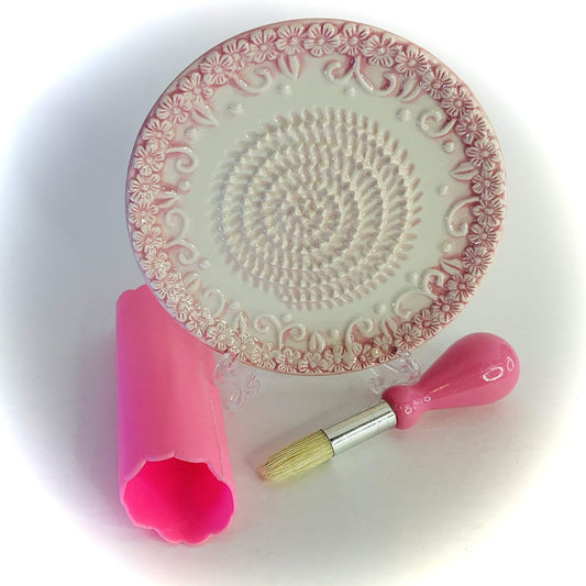 BonCera, All-in-one Premium Ceramic Garlic Grater Plate 4-Piece Set - Pink Embossed Design and Style - For Garlic, Ginger, Chocolate, and more! - Comes with 5.25" Plate, Peeler, Brush, and Stand