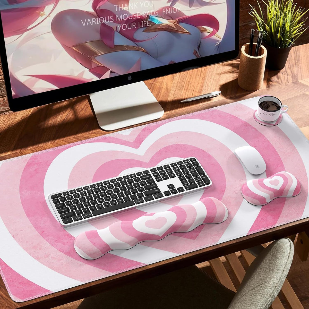 Desk Mat Set, Pink Heart Mouse Pad and Keyboard Wrist Rest