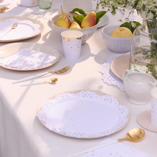 Meri Meri Broderie Anglaise Lace Paper Napkins (Pack of 16), Thick & Absorbent 3-Ply Decorative Napkins, Available in Dinner Napkins & Cocktail Napkins Disposable