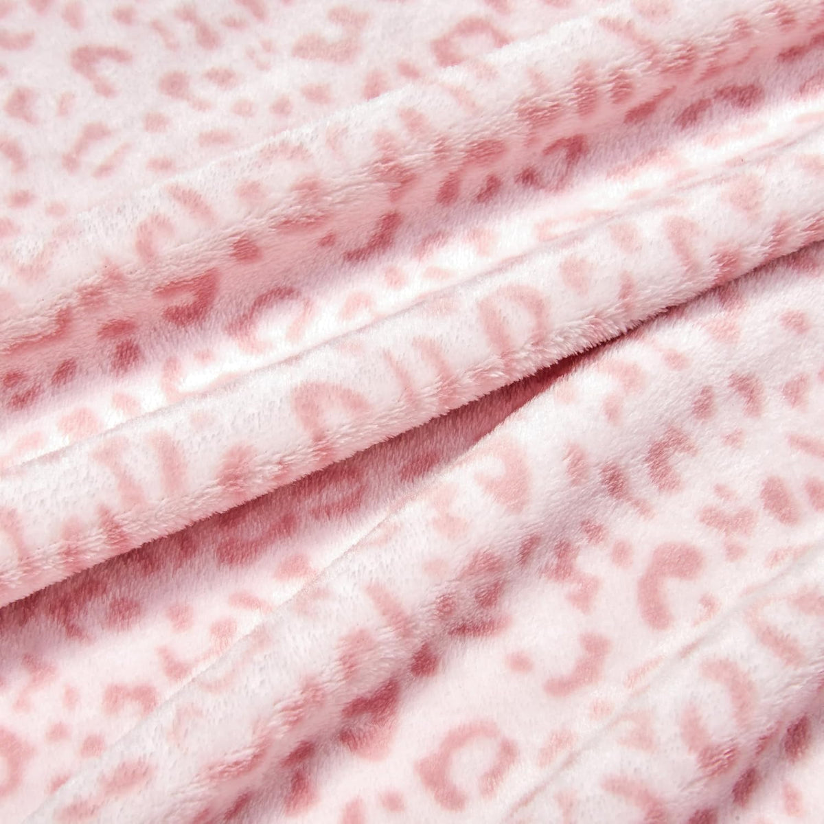 Leopard Print Blanket Fleece Throw for Bed Sofa Travel and Camping, Super Soft Cozy Fluffy Plush Cheetah Print Blanket for All Seasons 50"x60" (Light Pink)