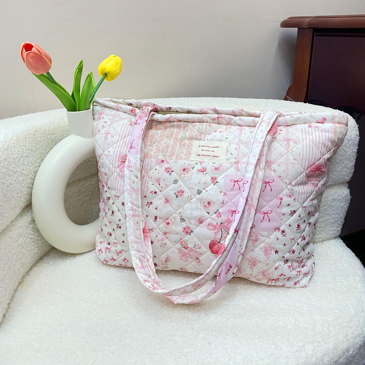 Small Floral Quilted Tote Bag with Zipper Closure for Women Girls