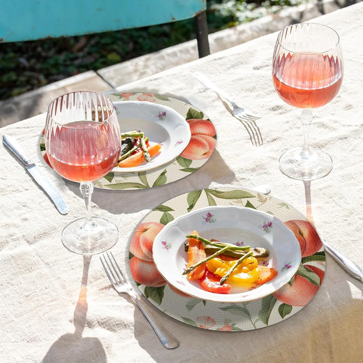 Peach Pattern Table Mats Set of 4 Circle 12.6" Reusable Round Dish Mats for Wedding Circular Placemats for Kitchen Holiday Braided Place Mats Home Party Dining Decor Protected Table