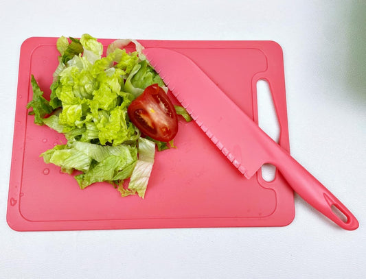 11" Professional Plastic Lettuce Knife with Serrated Edges for Cutting Salad Fruit Cake Bread Brownie Lasagna or Various Veggies, Pizza Cutter, Nylon Knife for Nonstick Pans, 2 Pack Pink