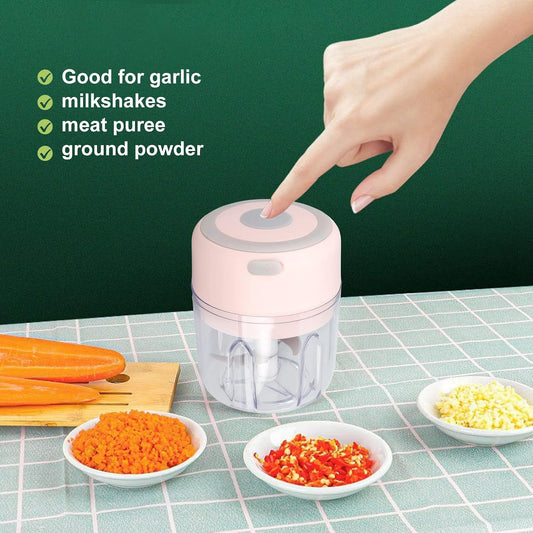 Electric Garlic Chopper, 250ML Garlic Grinder Masher Onion Chopper, Mini Portable Veggie Chopper, stainless steel blade Food Processor, Portable Electric Mini Food Chopper (Pink)