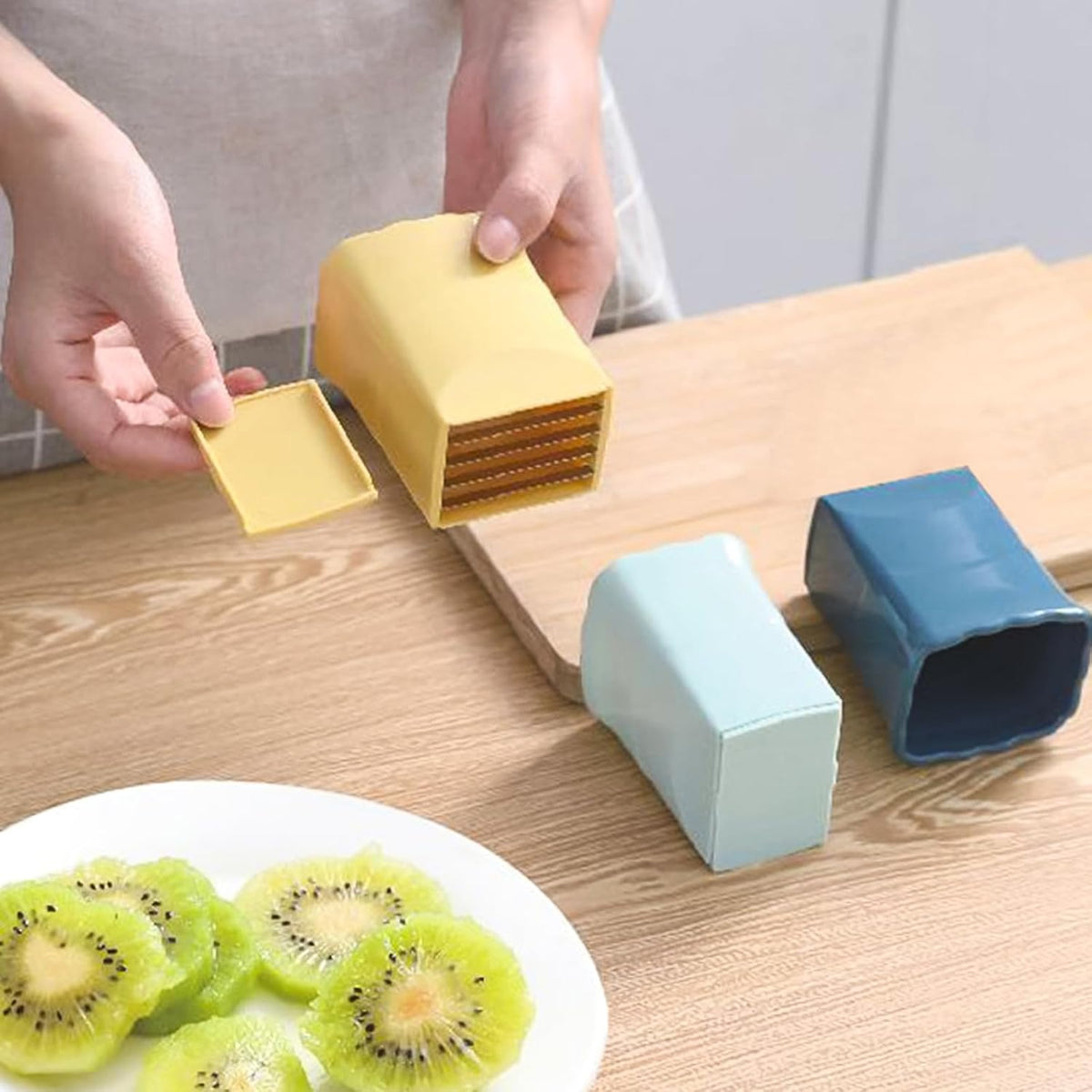 3 PCS Cup Slicer, Stainless Steel Egg Stainless, Strawberry Slicer, Mini Fruit Slicer Cup, Quickly Making Fruit Vegetable Salad, Creative Convenient Kitchen Gadget (Navy Blue + Pink + Cyan)
