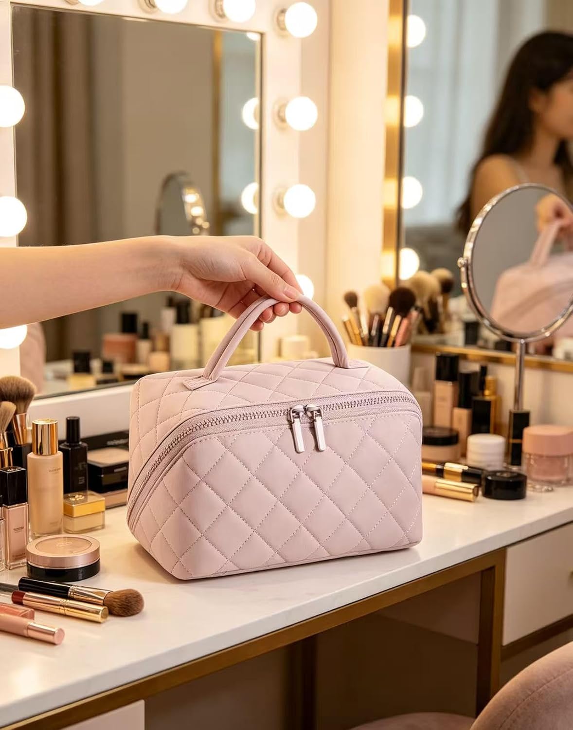 Makeup Bag for Portable Travel and Business Trips ,Large Makeup Organizer lightweight and Soft,Toiletry Bag,Secure Zipper Closure (Pink)