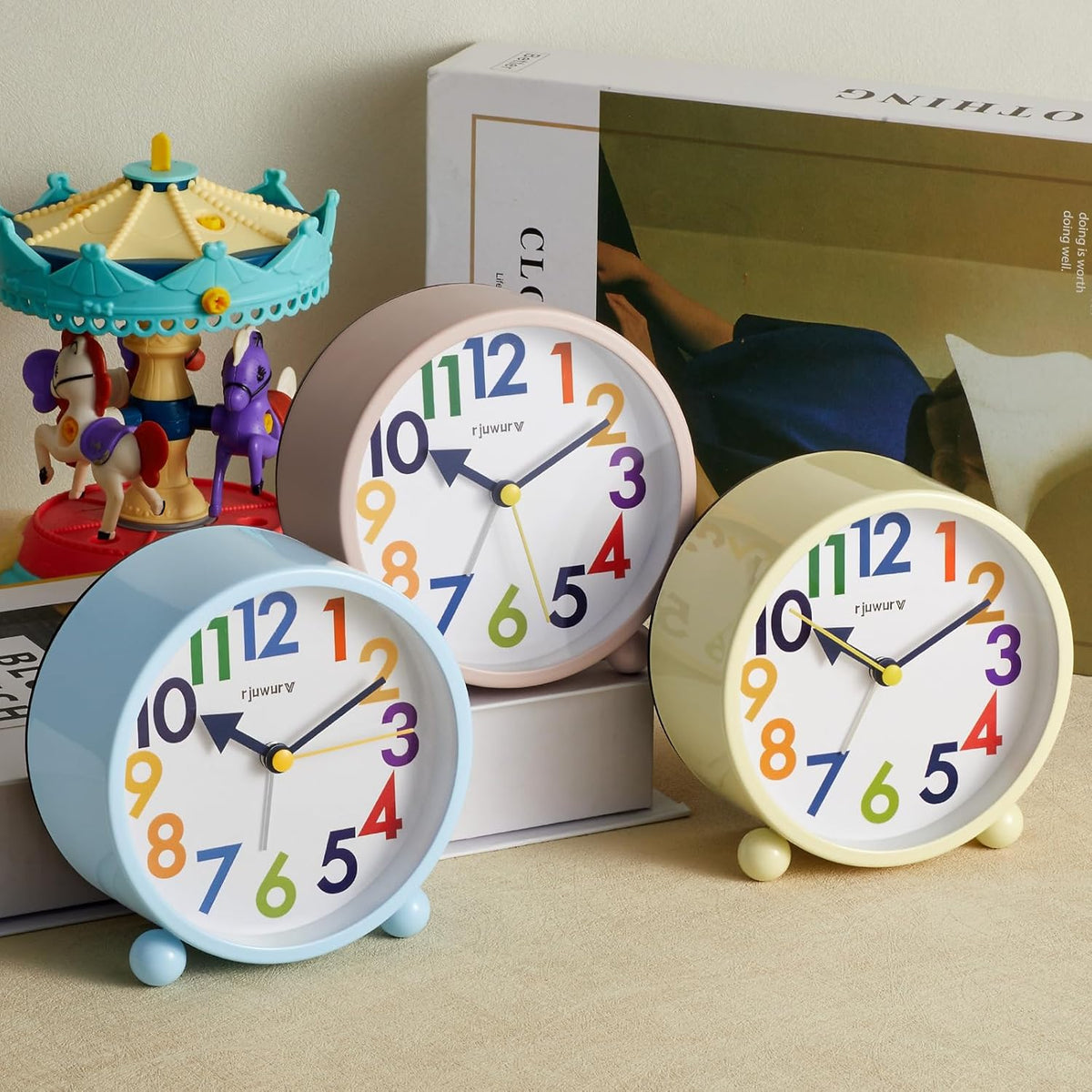 Metal Super Silent Beep Alarm Clock, Desk Alarm Clock Bedroom Clock, Child Interest Alarm Clock(Misty Pink)