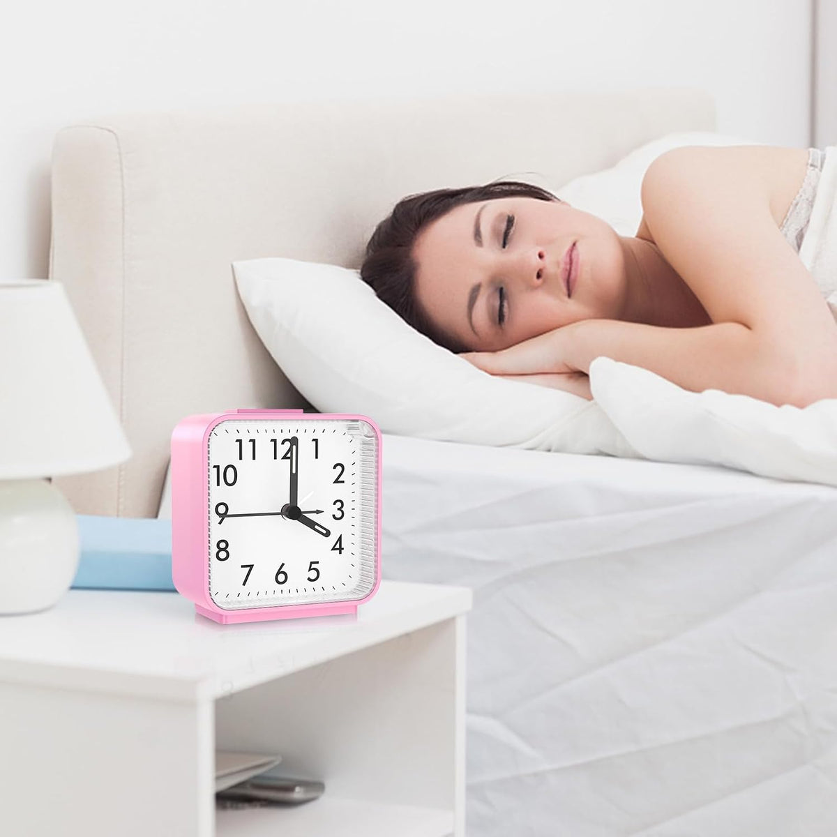 Silent Analog Alarm Clock, Small Battery Operated Clock with Snooze