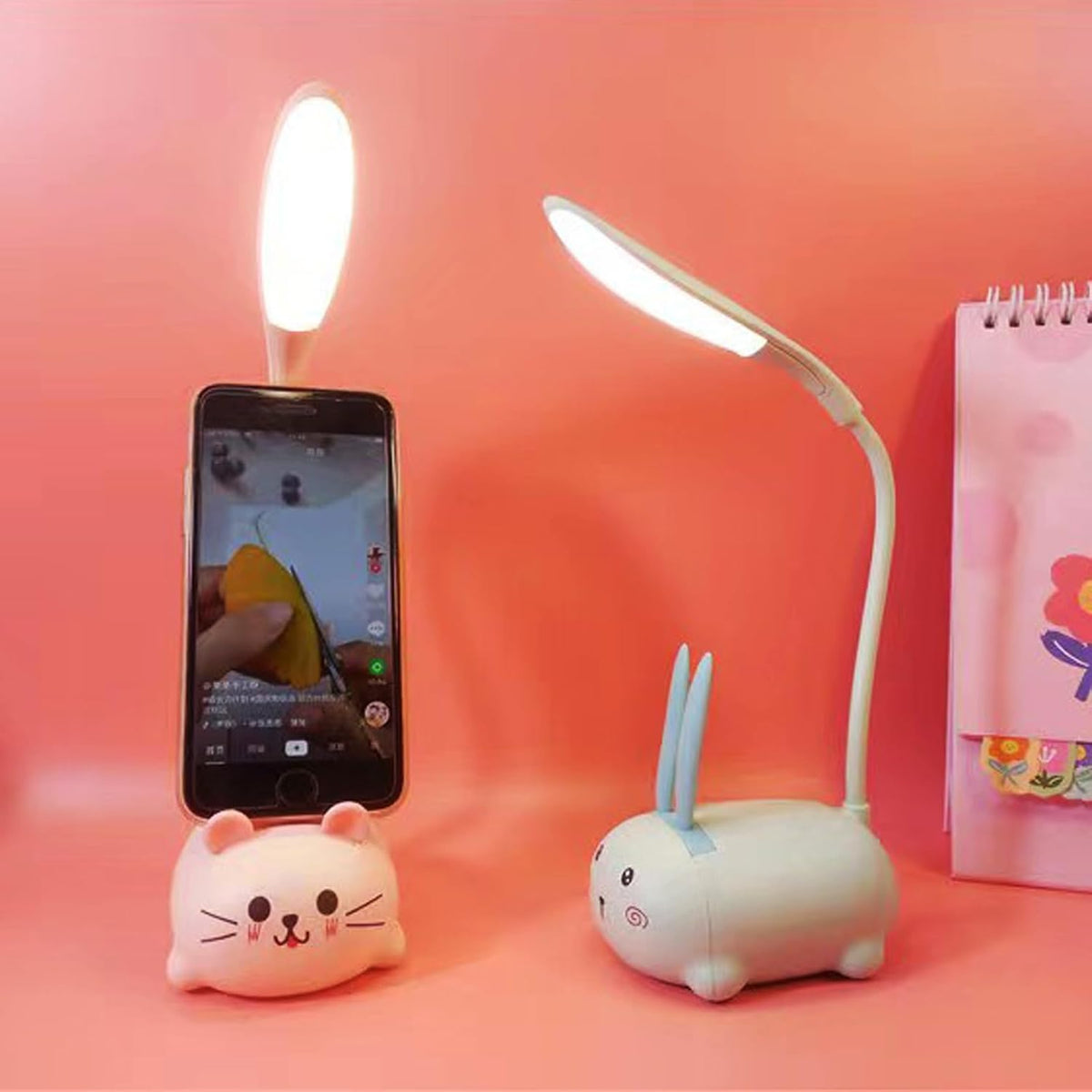 LED Desk Lamp,Mini Cat Night Light, Portable LED Table Light, Cute Foldable USB Rechargeable Reading Light Bedroom Children's Bedside Study (Pink)