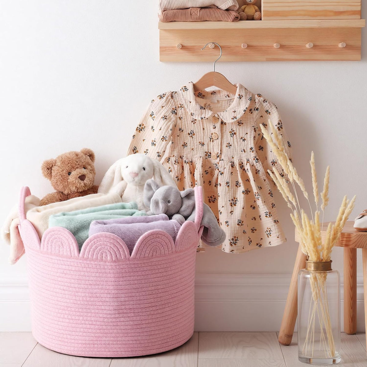 Round Woven Basket Pink, 16" L X 16" W X 14" H