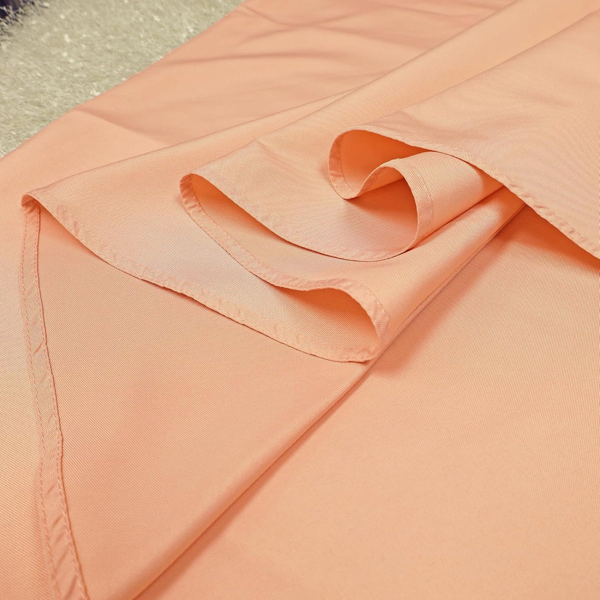 Wholesale (200 GSM) 90" Round Seamless Polyester Tablecloths Table Cover Linens for Restaurant Kitchen Dining Wedding Party Banquet Events - Peach/Apricot