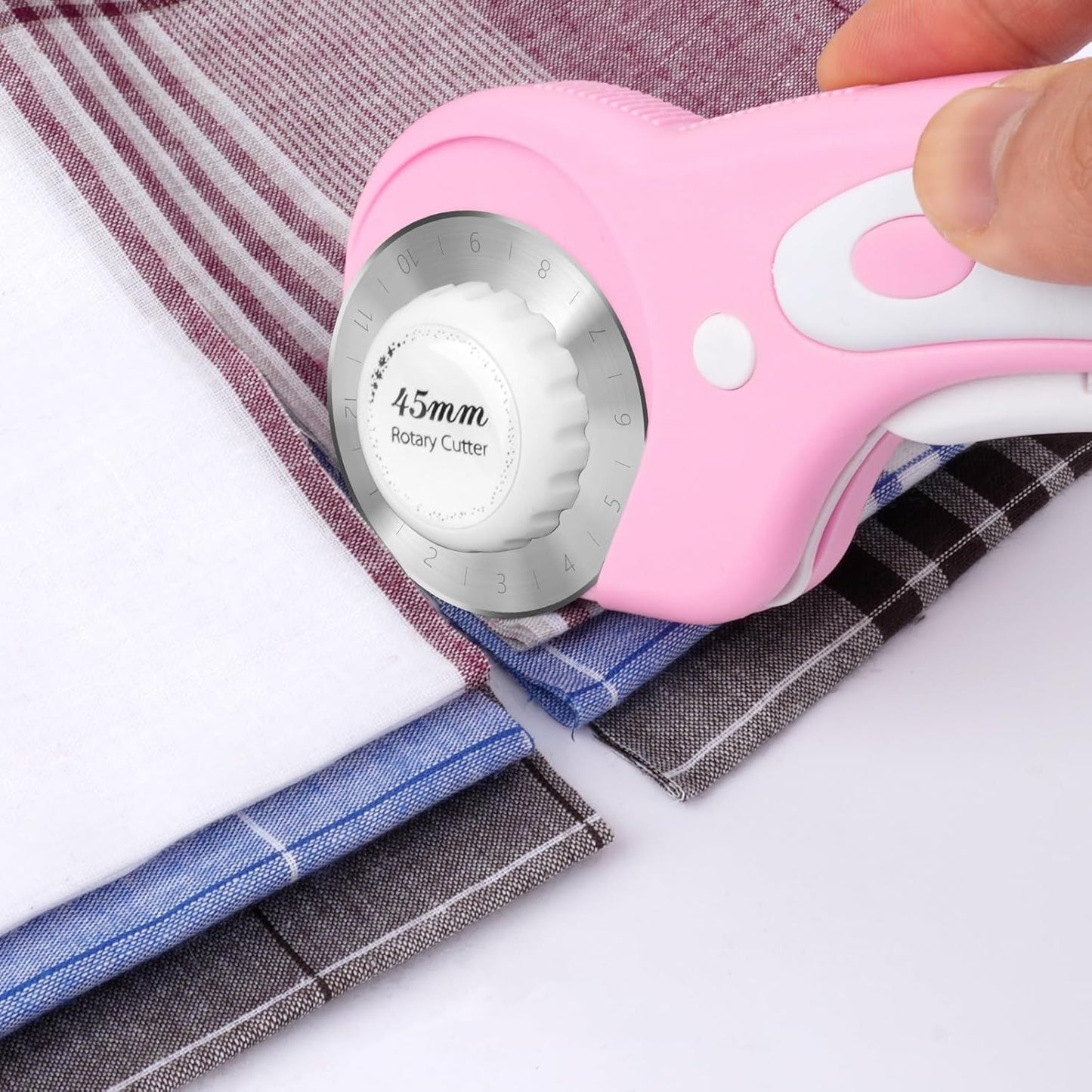 45mm Rotary Cutter for Fabric with 5 Extra Blades, Ergonomic Roller Fabric Cutter Cuts Through Multiple Layers, Safety Lock for Left and Right Handed, Professional Sewing & Quilting Tools (Pink)