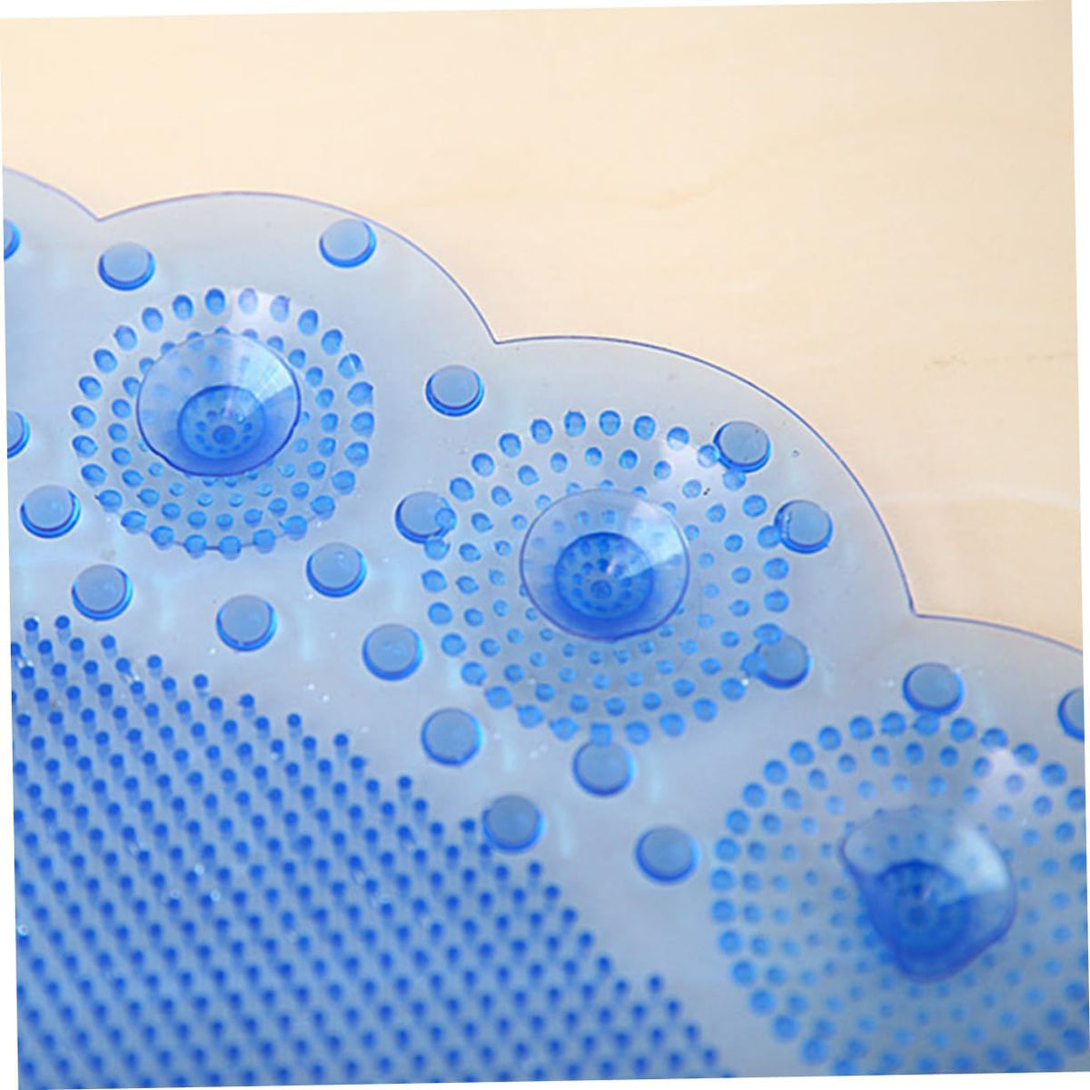 Anti-Slip Bathroom Mat with Suction Cups Non-Slip PVC Bath Rug for Shower Stall and Floor Pink and Wearproof Design for Home Use