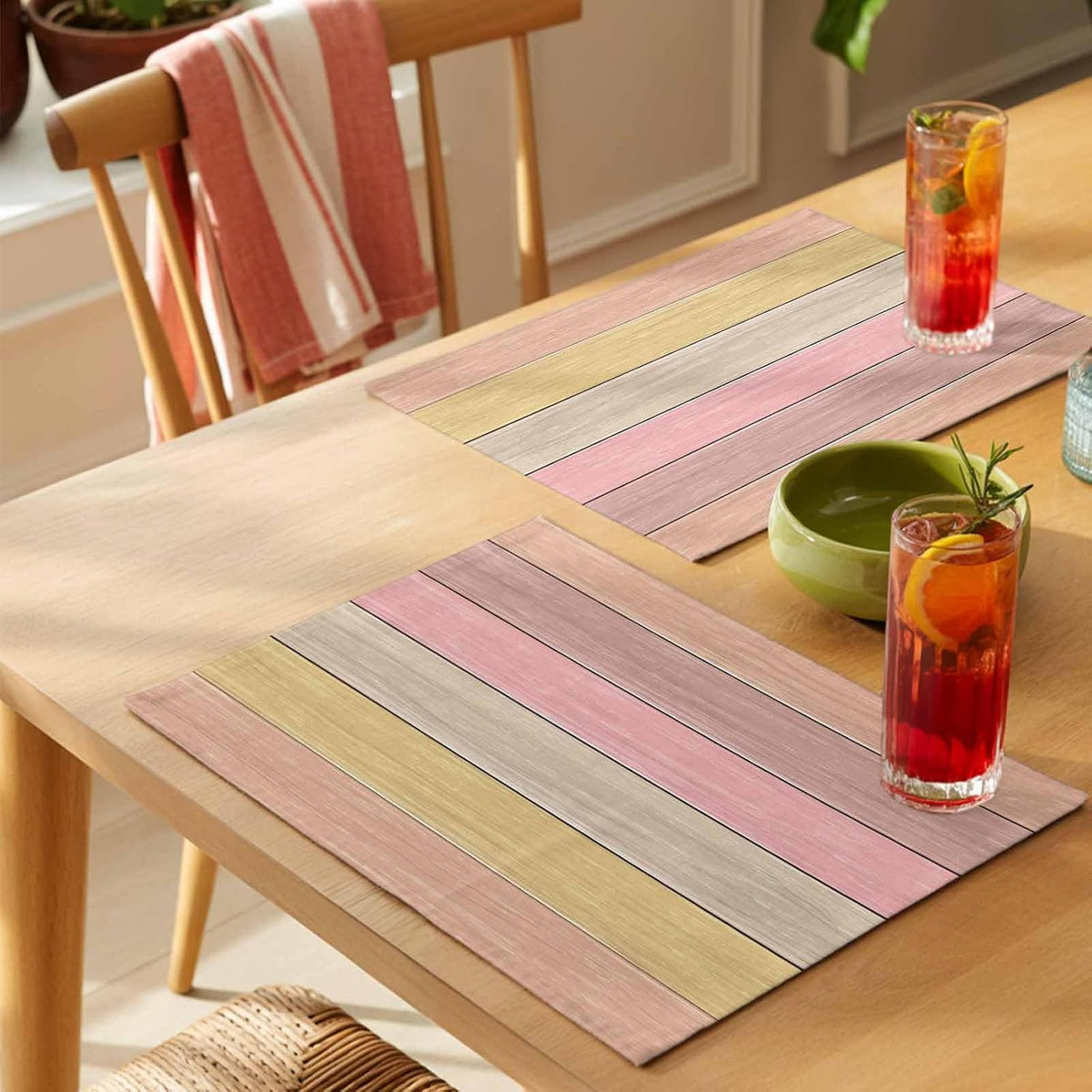 Placemats Set of 1, Peach Pink Wood Grain Cotton Linen Place Mats, Farmhouse Wooden Plank Washable Table Mats for Kitchen Holiday Dining Table Decor