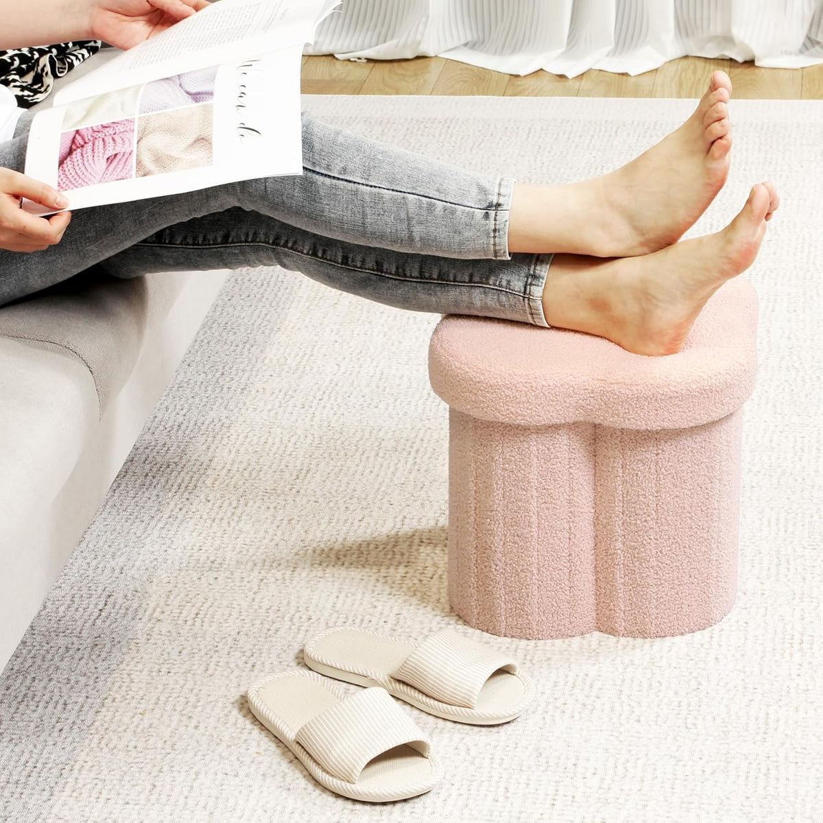 Storage Ottoman Cube, Flowers Shaped Ottomans with Storage Foot Stool Footrest for Lving Room, Boucle Ottoman Seat for Dorm Room,Faux Teddy Fur, Pink 12.6"x12.6"x12.6"