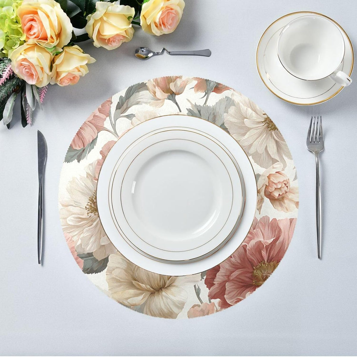 xmyzcd Round Placemats Set of 4, Vintage Floral Pattern in Pastel Pinkish and Peach Place Mats Washable Table Mats for Kitchen Dining Table Heat Insulation 15.4 Inch