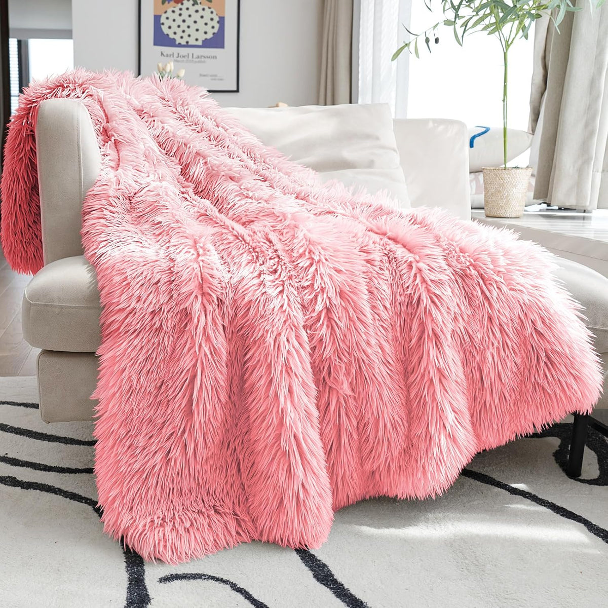 JONIYEAR Extra 2.8" Long Hair Fluffy Faux Fur Throw Blanket 50" x 60", Luxury Soft Decorative Fuzzy Furry Blankets for Couch, Cozy Plush Shaggy Blankets for Sofa Bed, Cute Lovely Blanket for Pet, Pink