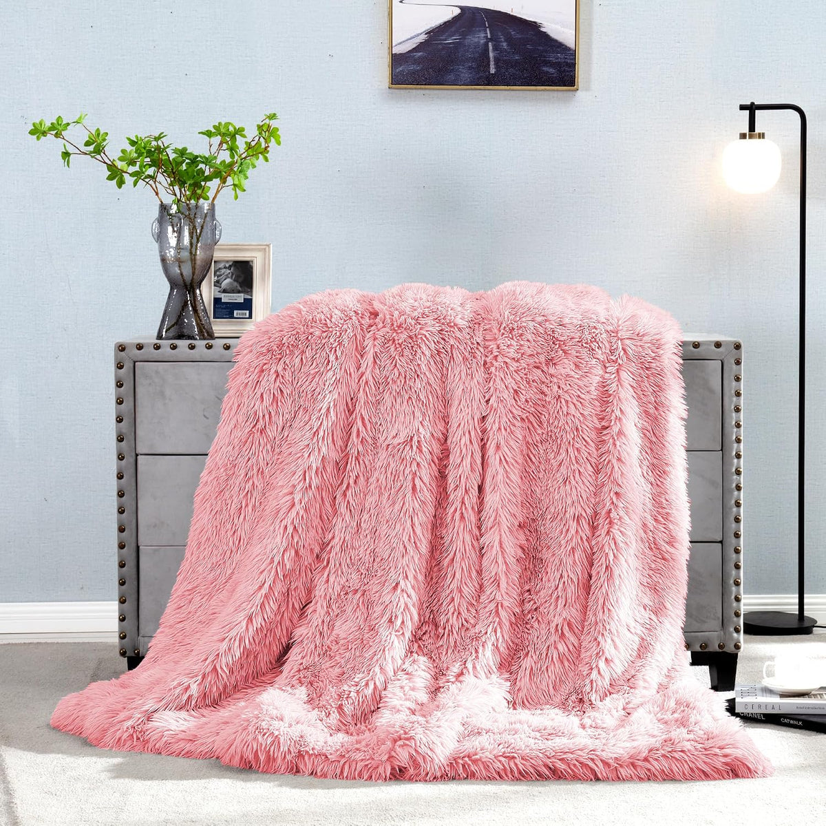 JONIYEAR Extra 2.8" Long Hair Fluffy Faux Fur Throw Blanket 50" x 60", Luxury Soft Decorative Fuzzy Furry Blankets for Couch, Cozy Plush Shaggy Blankets for Sofa Bed, Cute Lovely Blanket for Pet, Pink