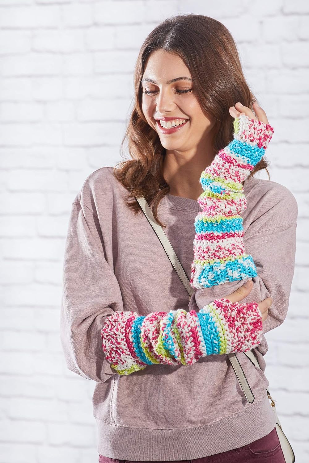 Coats Yarn E302B.0373 Super Saver Jumbo Yarn, Petal Pink