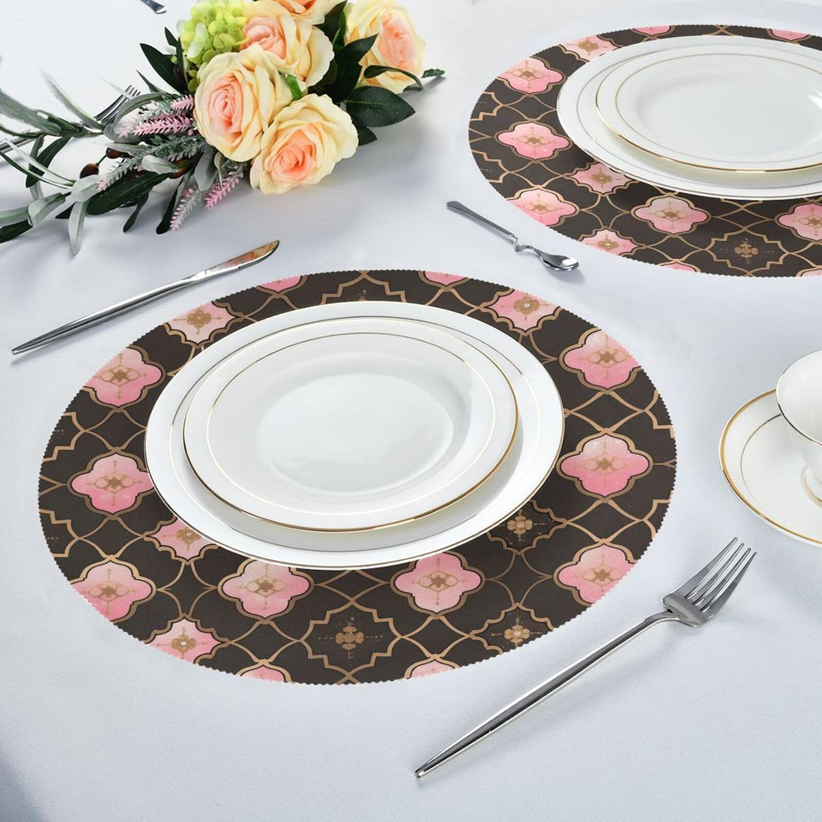 Quatrefoil Pattern Peach Gold Circle placemats Reusable Chalkboard placemats Faux Leather placemats for Dining Table placemats Easy to Clean Waterproof 6 Piecing placemat Set 15.4x15.4in
