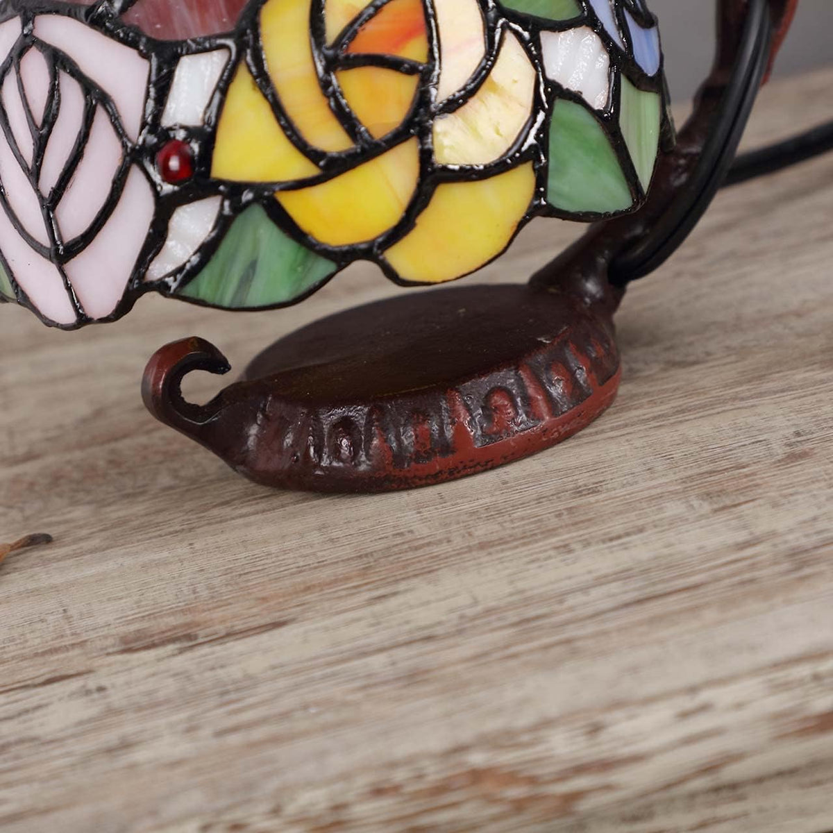 L10036 Rose Tiffany Style Stained Glass Table Lamp with 6-inch Wide Lampshade Hanging on The Cast Iron Base (Pink)