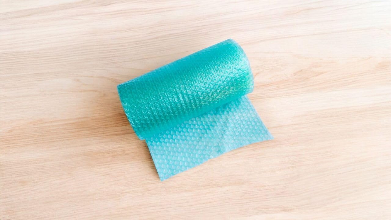Bright Pink Heart-Shaped Air Cushion Packaging Roll 12 Inch x 15 Feet, Protective Packing (Dark Green)