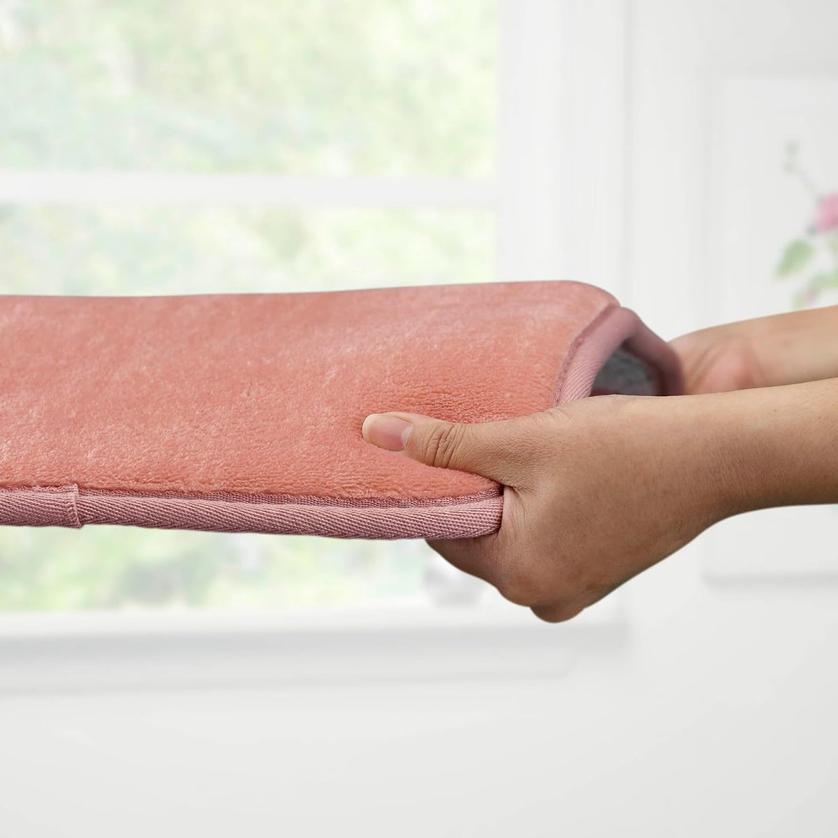 Memory Foam Bath Mat Non Slip Absorbent Super Cozy Velvet Bathroom Rug Carpet (17 inches X 24 inches, Peach)