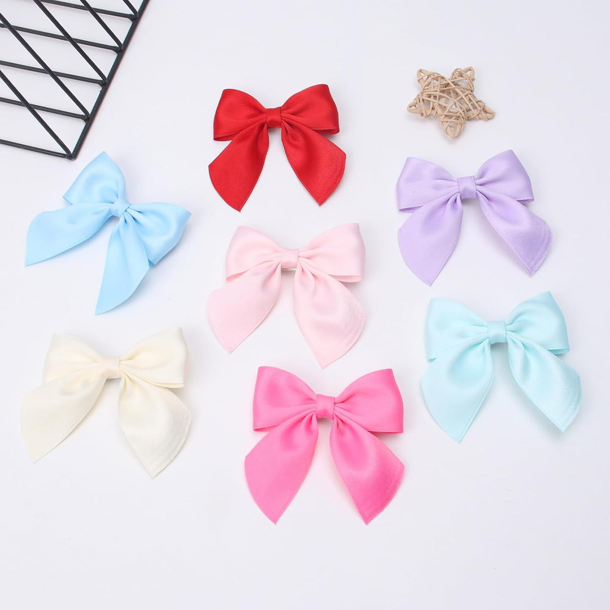 3.5 Inch Cheer Bow Clips for Women Girls Thick Ribbon Boutique Alligator Clips with Tails Hair Accessories for Older Kids Children Young Girls 2 Pcs (Light Pink)