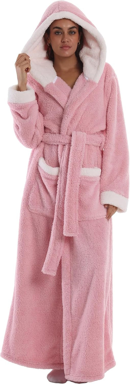 Women's Plush Flannel Robe - Hooded, Long Soft Bathrobe with Pockets, Super Warm, Loungewear for Women