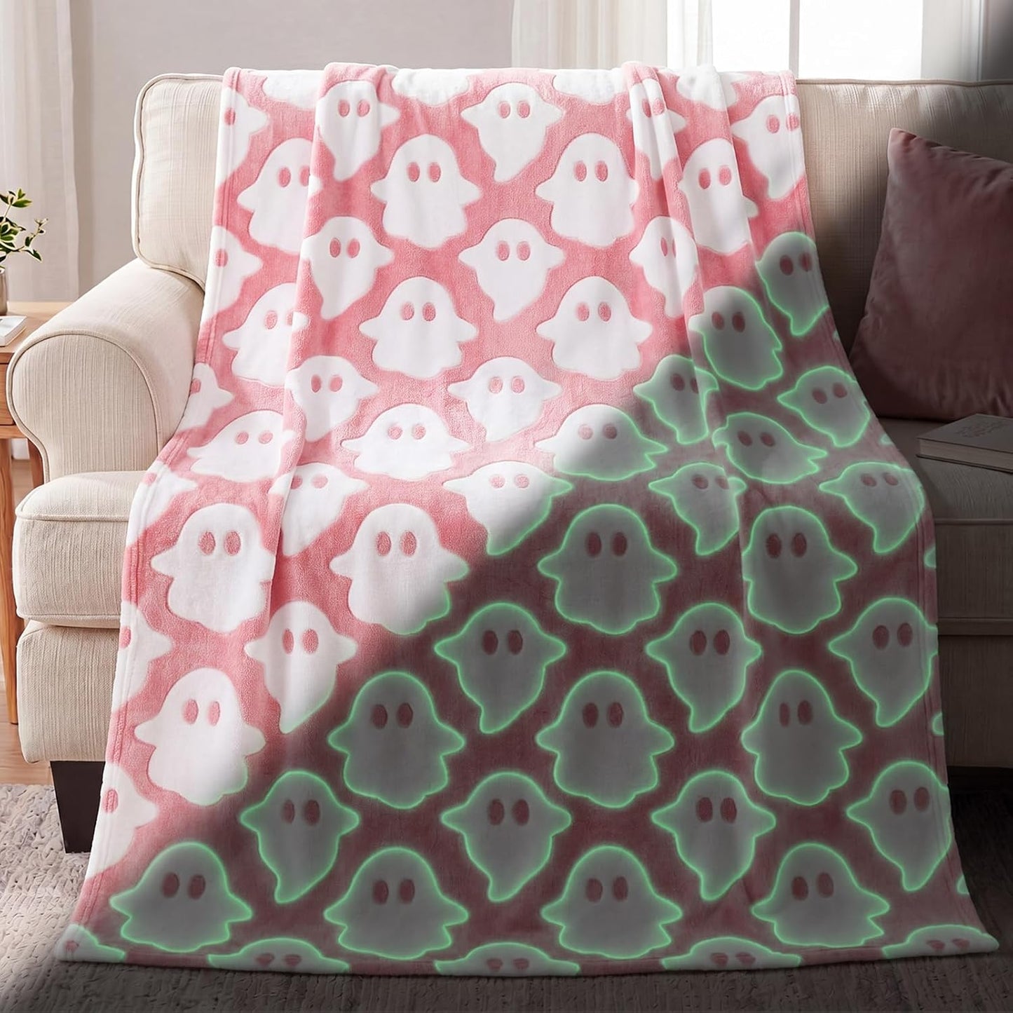 Halloween Cute Throw Blanket, Glow in The Dark Pink Ghost Blanket