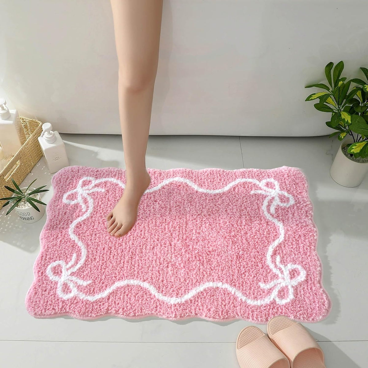 Pink Bow Bath Mat Cute Bow Bathroom Rug Super Soft Absorbent Bathroom Rugs Non Slip Bath Mat Machine Washable Rug for Bathrooms 20x32 inches (Pink, 50x80cm)