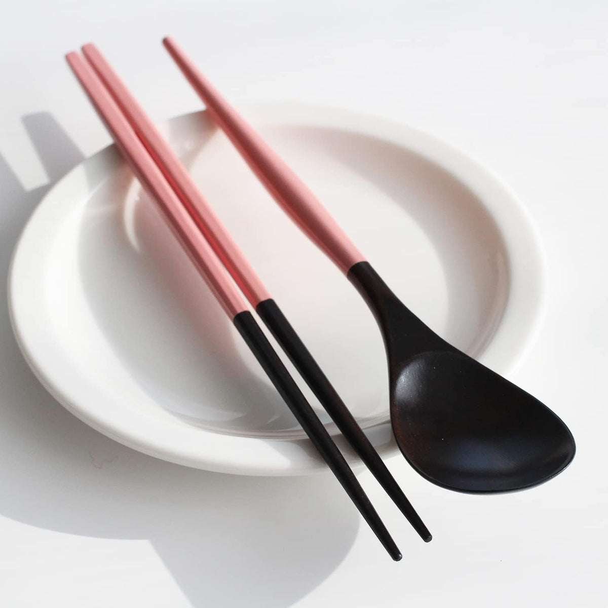 Korea Traditional Reusable Lacquer Wooden Chopsticks & Spoon Set, 2 Pair (Pink)