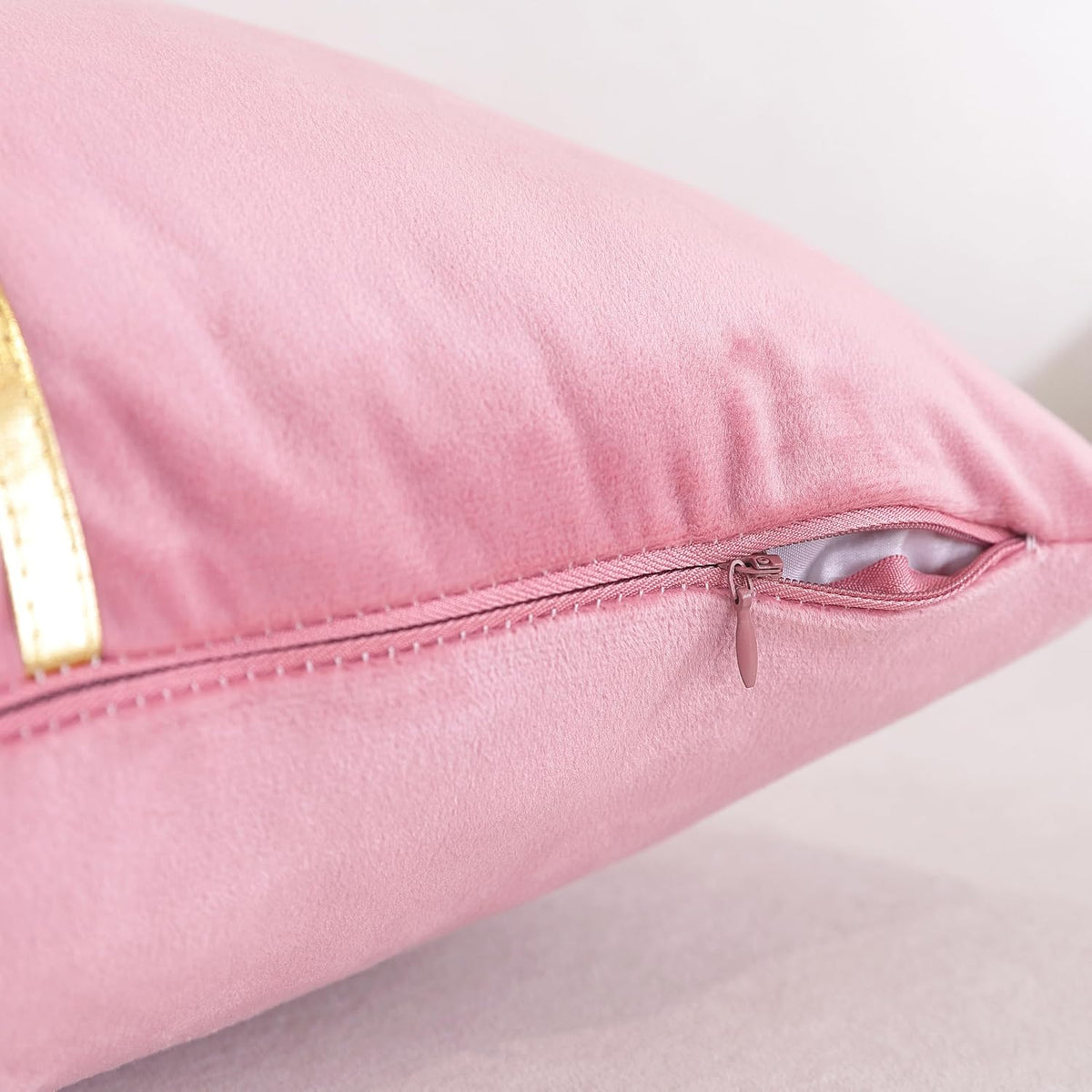 Velvet Throw Pillow Covers,Pack of 2 Soft Decorative Cushion Covers Cases Pink White Patchwork with Gold Leather for Sofa Bedroom Livingroom Car, 18 x 18 Inch