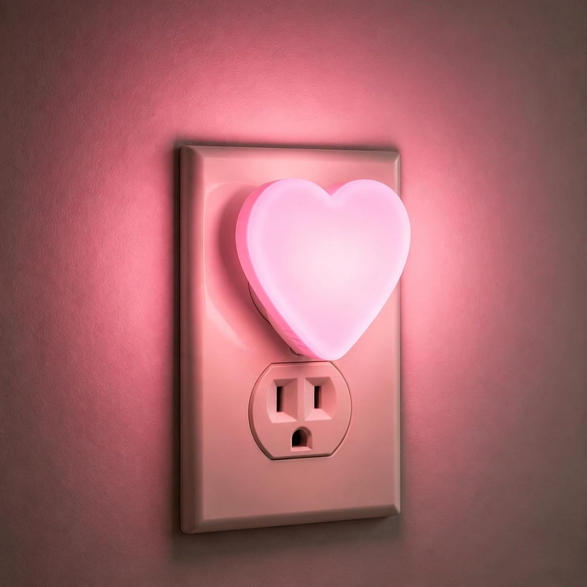 Cute Heart Plug in Night Light with Sensor (Pink)