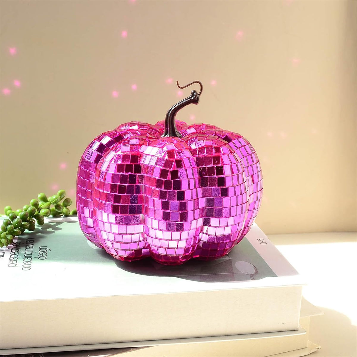 Halloween Pumpkin Disco Ball Sculpture,Tabletop Pink Mirror Ball Ornaments,Autumn Pumpkin Disco Balls,Cool Reflective Light Mirror Balls Decorative for DJ Club Party,Music Festival (Pink,2.36")
