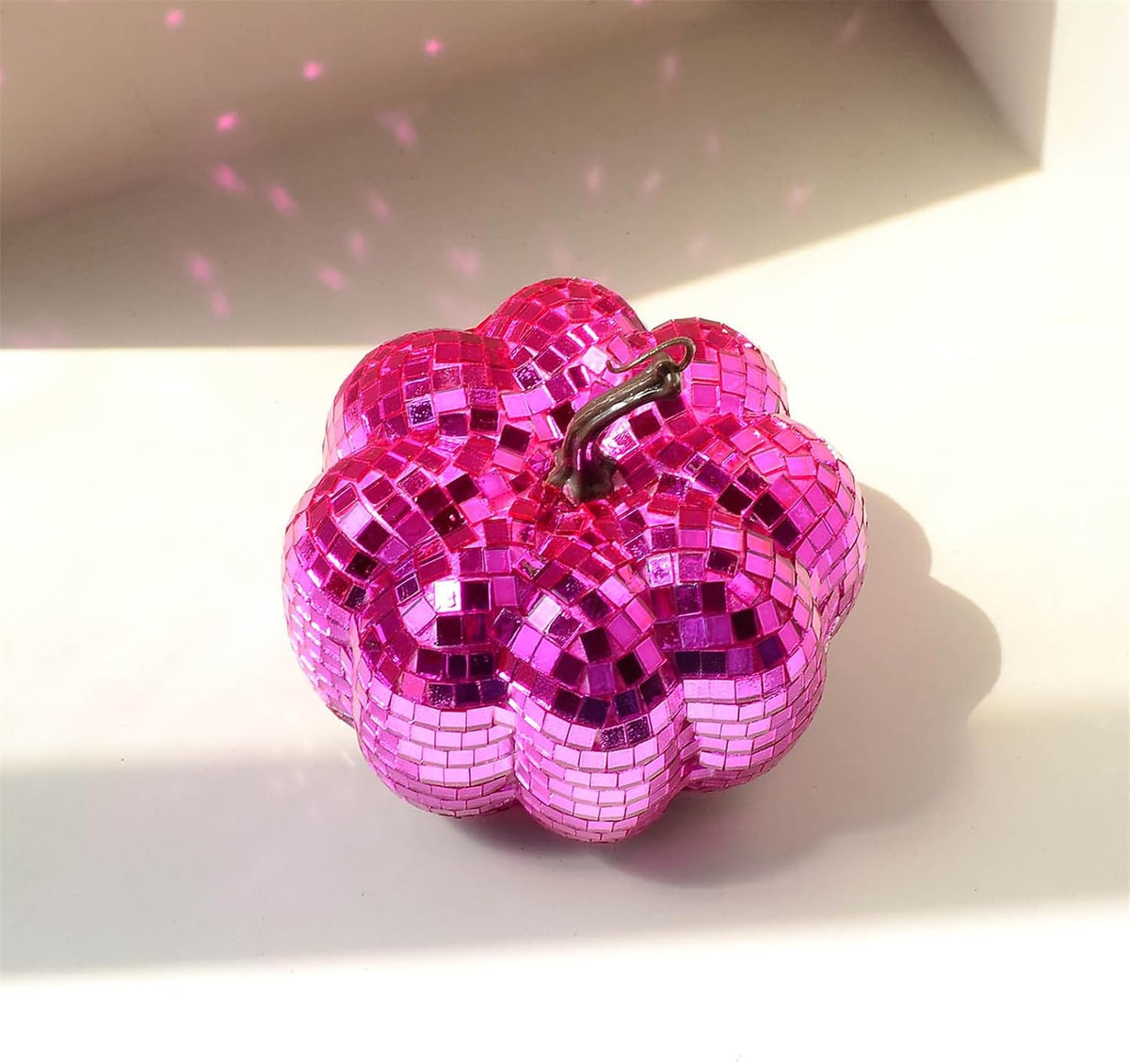 Halloween Pumpkin Disco Ball Sculpture,Tabletop Pink Mirror Ball Ornaments,Autumn Pumpkin Disco Balls,Cool Reflective Light Mirror Balls Decorative for DJ Club Party,Music Festival (Pink,2.36")