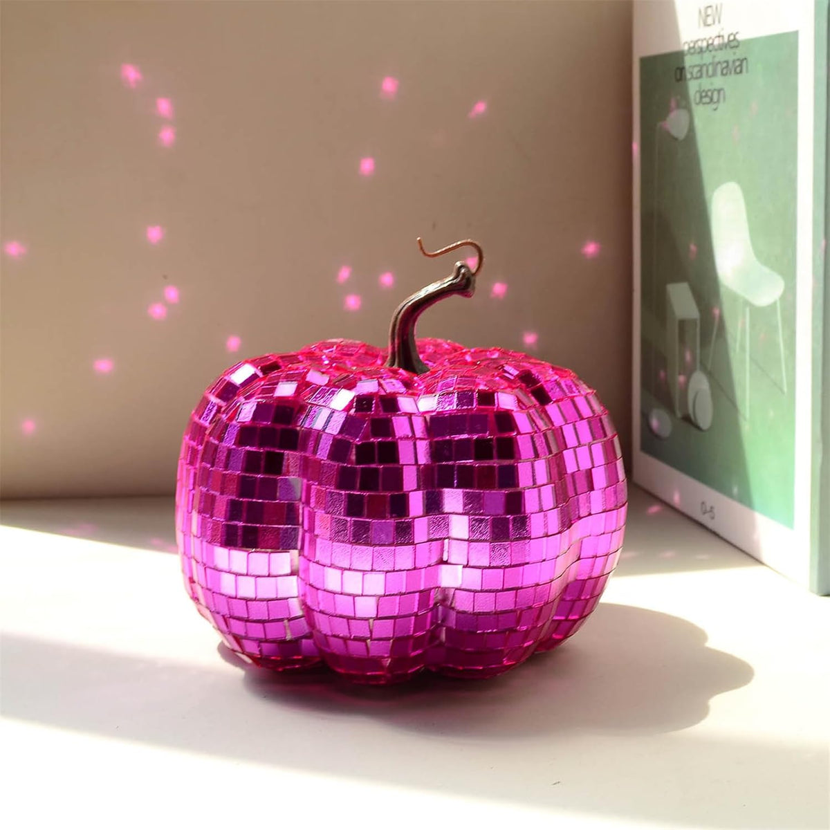 Halloween Pumpkin Disco Ball Sculpture,Tabletop Pink Mirror Ball Ornaments,Autumn Pumpkin Disco Balls,Cool Reflective Light Mirror Balls Decorative for DJ Club Party,Music Festival (Pink,2.36")
