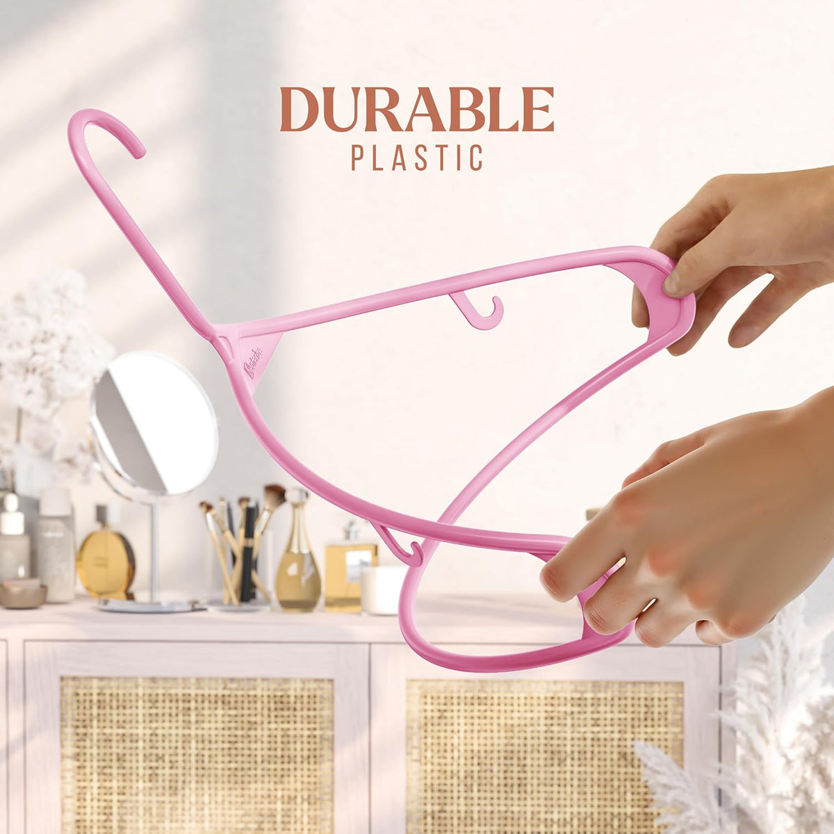 Plastic Hangers 20 Pack Pink - Clothes Hangers - Makes The Perfect Coat Hanger and General Space Saving Hangers for Closet and New Apartment Essentials - Percheros Ganchos para Colgar Ropa Hangars