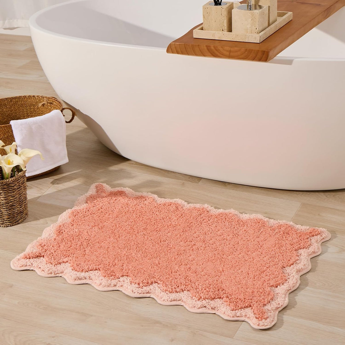 Cute Coral Pink Scalloped Bath Mat, Fun Plush Microfiber Scallop Bathroom Rugs Non Slip Washable Quick Dry Absorbent, Bath Rug Carpet for Shower Stall Vanities Kitchen Floor Entrance, 20x32