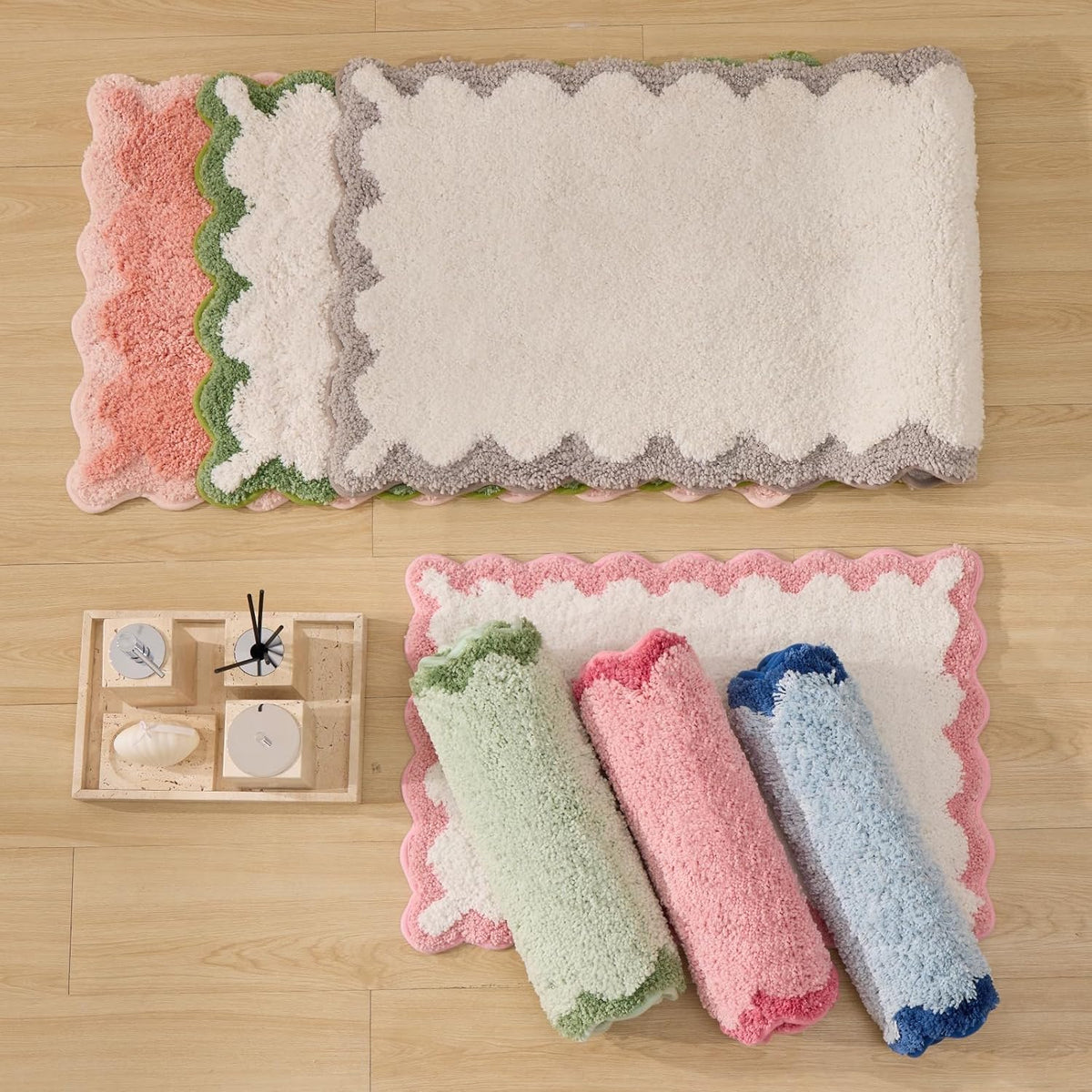 Cute Coral Pink Scalloped Bath Mat, Fun Plush Microfiber Scallop Bathroom Rugs Non Slip Washable Quick Dry Absorbent, Bath Rug Carpet for Shower Stall Vanities Kitchen Floor Entrance, 20x32