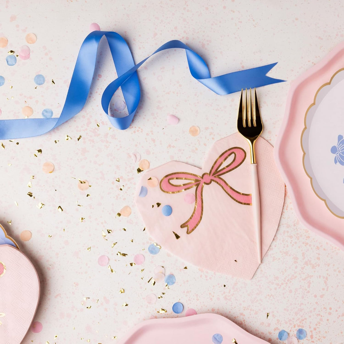 Light Pink Signature Bow Heart Napkins, Pack of 20, 6.5"